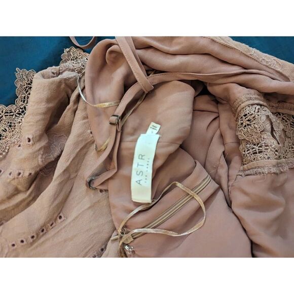 REVOLVE Astr Kiara romper nwot sz large - Picture 6 of 6